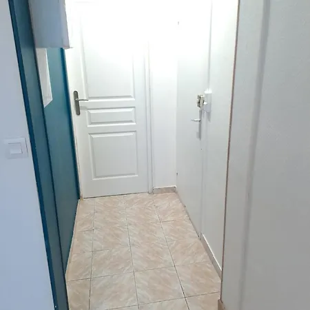 3 8 Personnes 24h Du Mans Gp Oasis Antares Buleri Jump Apartment *